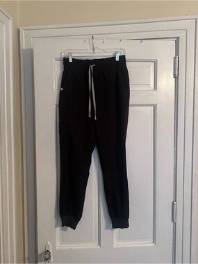 FIGS Zamora High Waisted Scrubs (S/P)